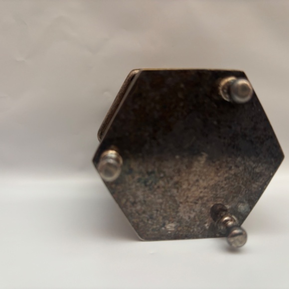 1985 Metropolitan Museum of Art Sterling Silver Dutch 17th Century Marriage Box - Picture 5 of 5